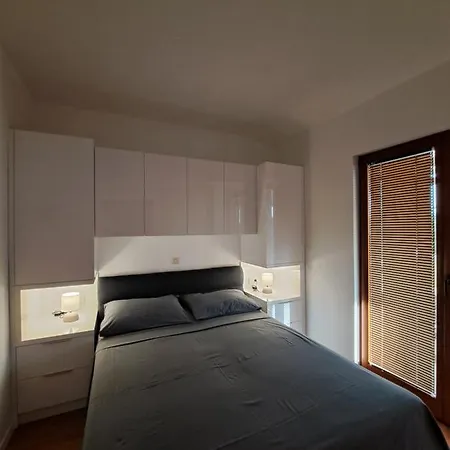 Gasparovic アパート Sukošan