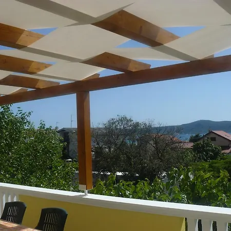 アパート Gasparovic Sukošan